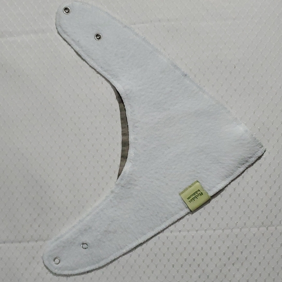 BIBS - Bundle 6 Washable Infant Bibs-Mixed Tags-5 Snap-1 Velcro - Picture 12 of 16